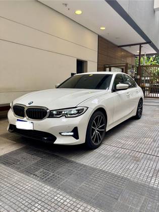 BMW 320i 2.0 16V TURBO GASOLINA SPORT AUTOMÁTICO BMW 320i 2.0 16V TURBO GASOLINA SPORT AUTOMÁTICO